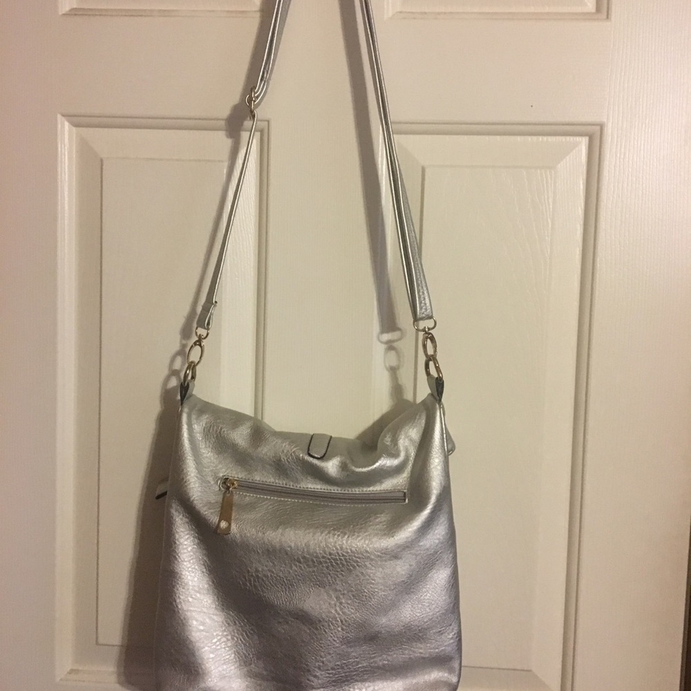 Purse - Picture 2 of 3